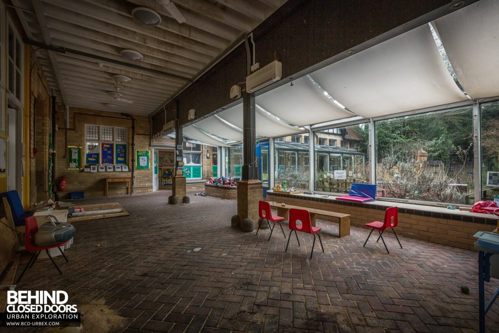 Battenhall Mount - Open plan foyer of the nursery