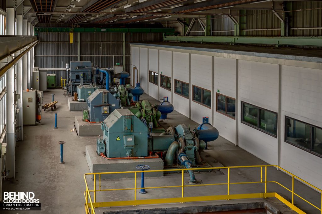 Ford Genk Powerhouse - General view of the turbine / compressor hall