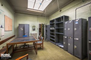 Greenwich Magistrates Court - Staff area