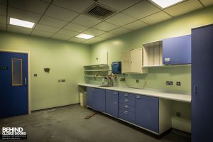 NSRI - Scrub Room