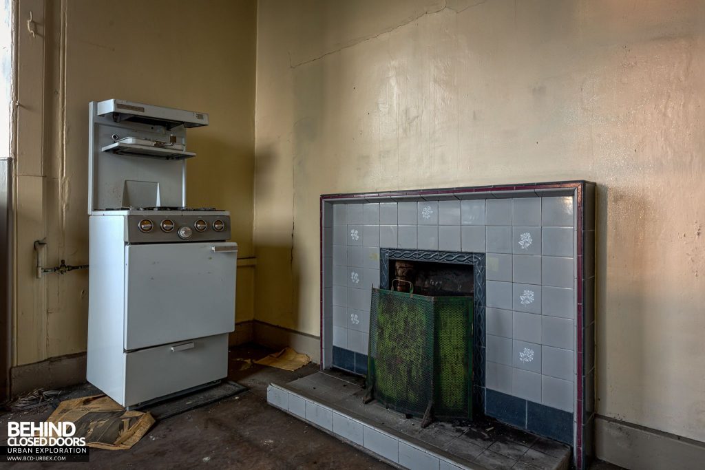 Harbour Chambers, Dundee - Cooker in the staff canteen