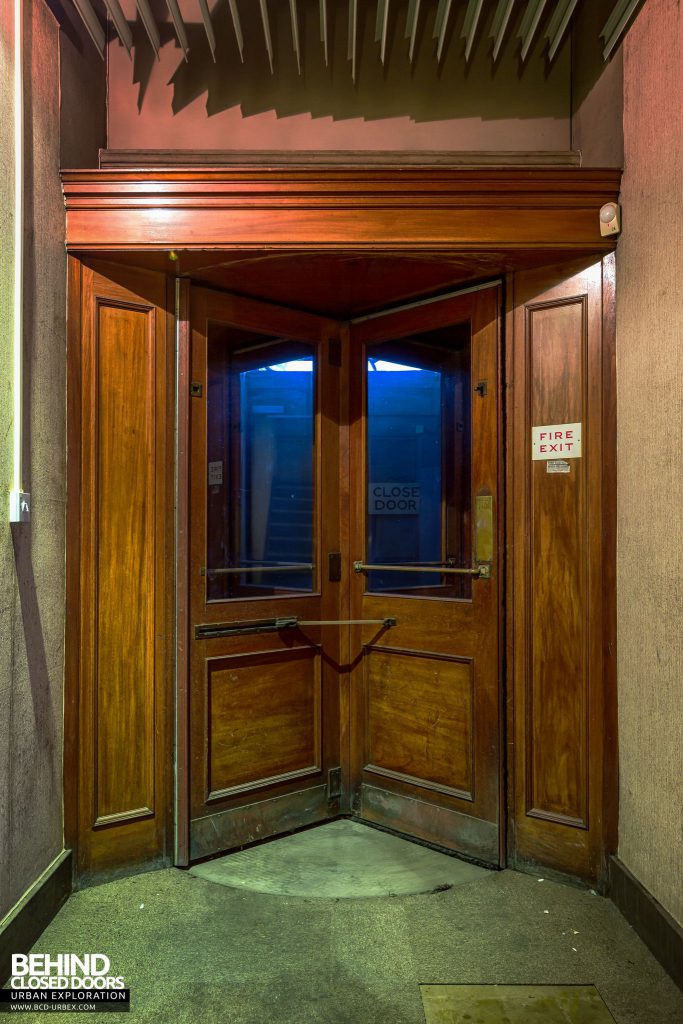 Harbour Chambers, Dundee - Revolving Door