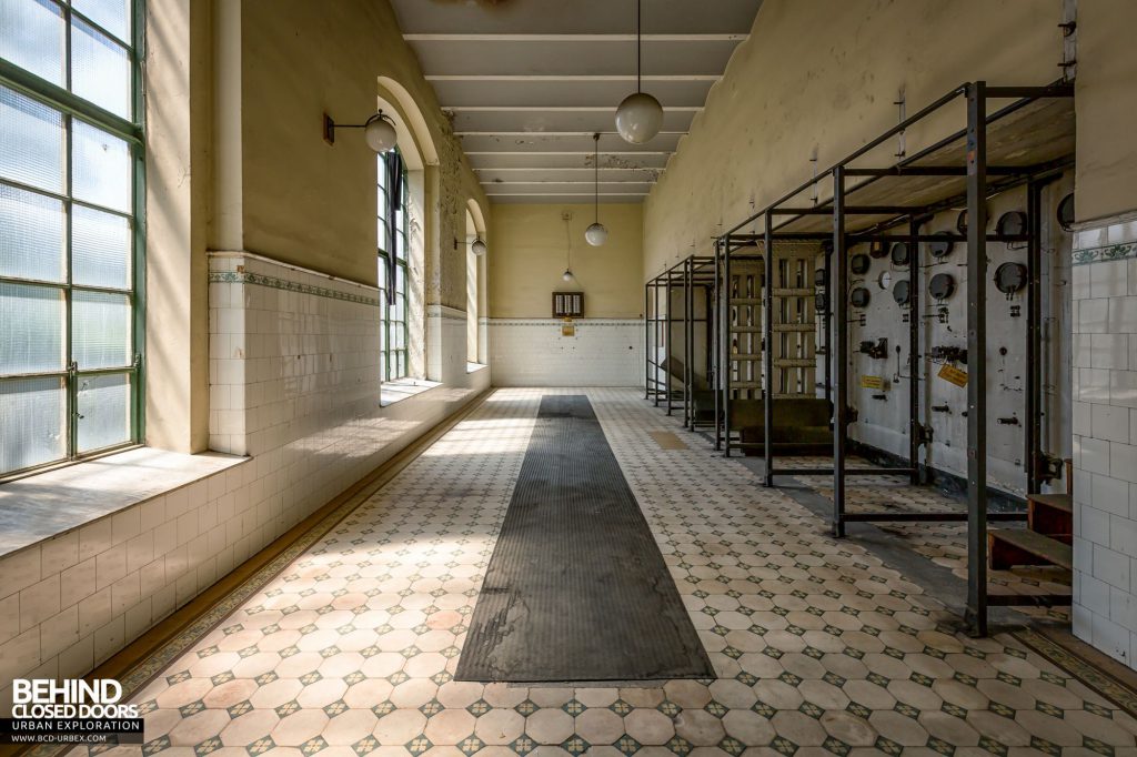 Diesel Centrale, Austria - The room behind the control panel