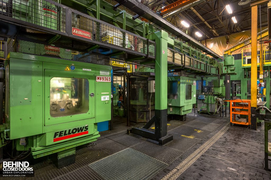 Caterpillar, Gosselies - Automated lathes