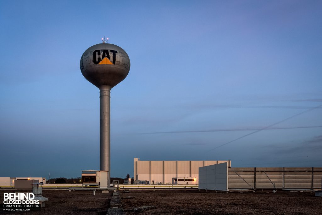 Caterpillar, Gosselies - The site's massive water tower