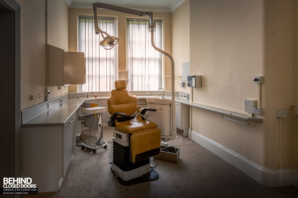 Whitchurch Hospital - Dentist chair