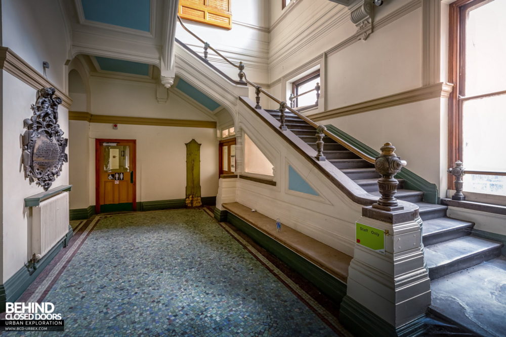 Nottingham Guildhall - One of the two matching staircases