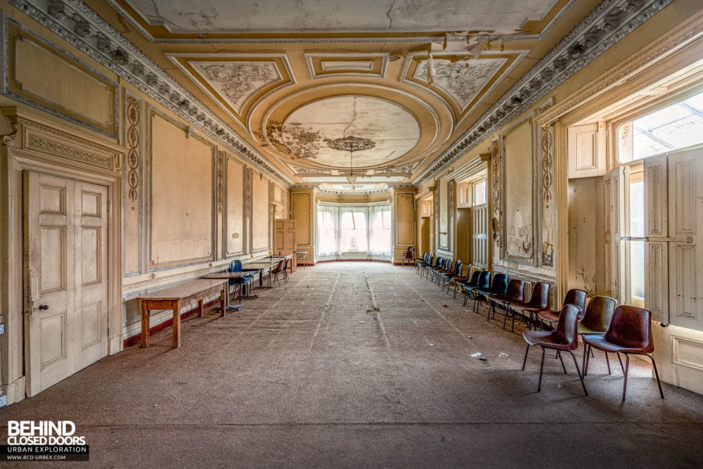 Cahercon House, Ireland - The grand ballroom