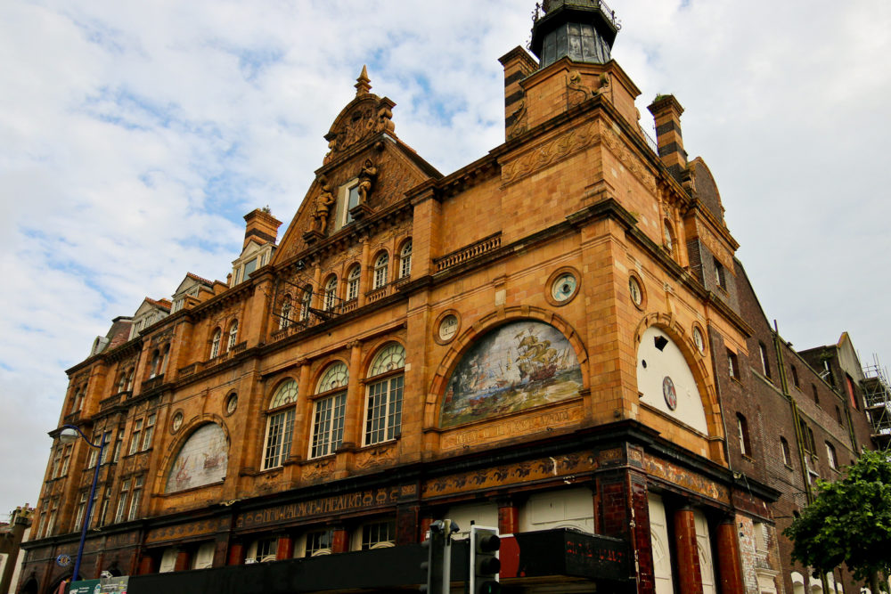 New Palace Theatre, Plymouth - Exterior upper level detail (Source: Vice)